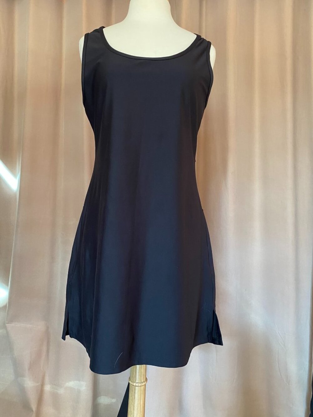 NuuMuu scoop neck little black exercise dress with back pocket, L